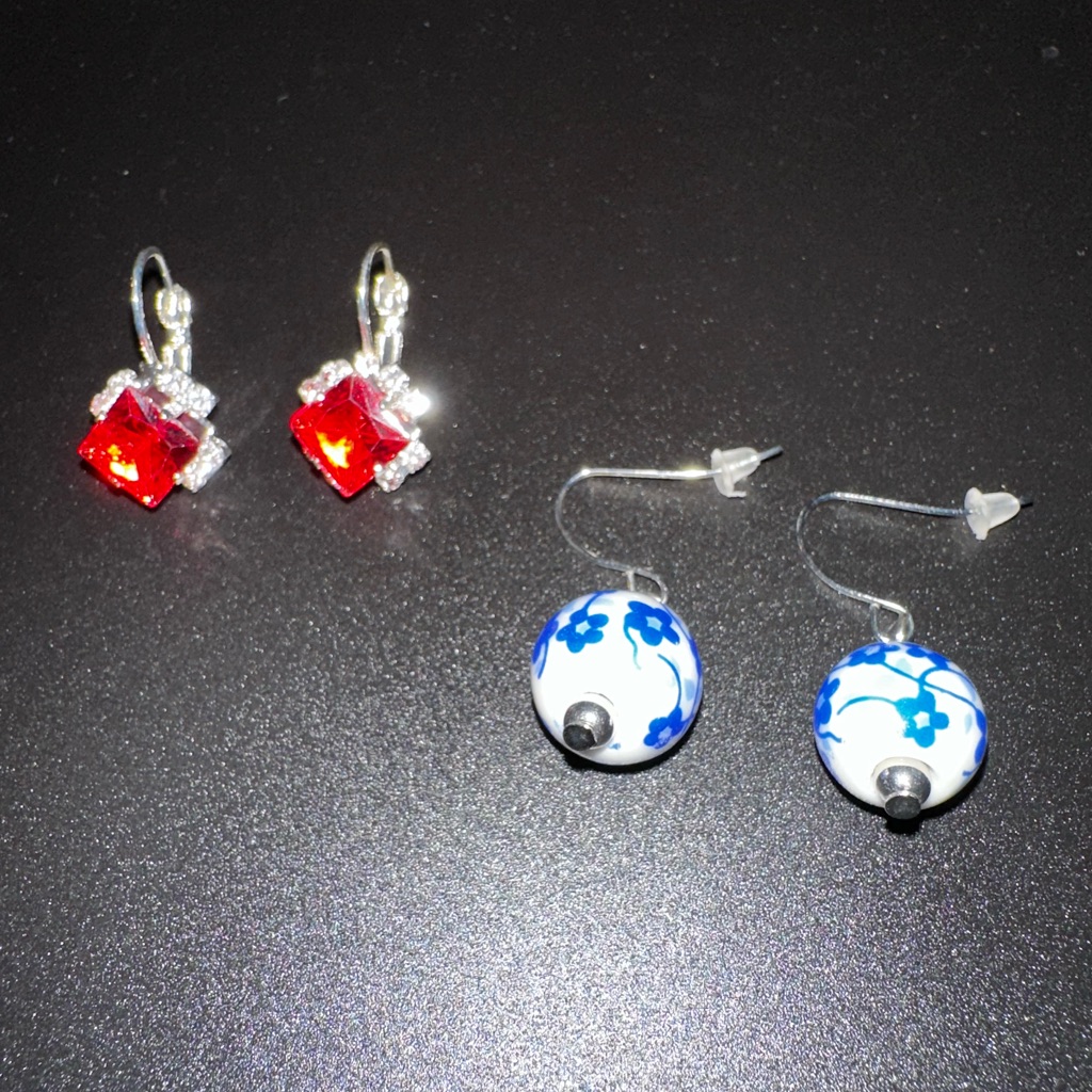 Red Gemstone And BlueWhite Earring Sets 15$